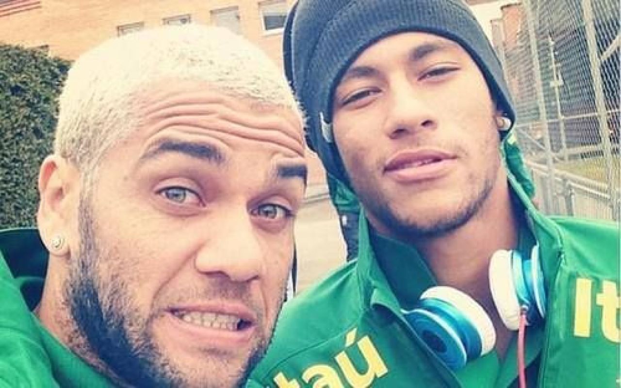 Barcelona sta pe o mina de AUR! Primii 2 oameni in TOP 50 cei mai marketabili sportivi ai lumii joaca pe Camp Nou! Ronaldo e sub Djokovic! Cum arata topul:_3