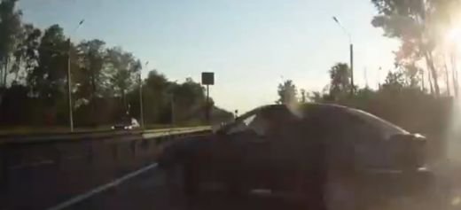 Mergea linistit pe drum cand un BETIV i-a taiat calea! MOMENTUL care i-a taiat respiratia! Ce a urmat: VIDEO