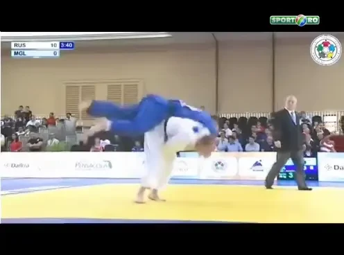 Cel mai tare procedeu de Judo din 2013! Vezi aruncarea dementiala a lui Sulemin Grigorii! VIDEO