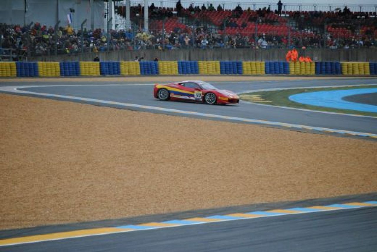 LIVE BLOG Zi si Noapte | Audi a castigat cursa de 24 de ore de la Le Mans, umbrita de moarte pilotului danez Allan Simonsen!_51