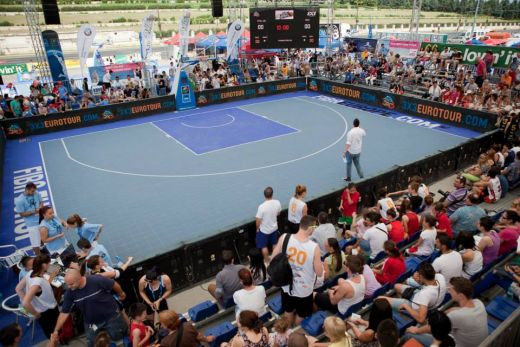 Ponta, Stelea, Belodedici si Prodan joaca baschet in direct la Sport.ro! Azi e ziua celebritatilor la Wizz Air Sport Arena Streetball!