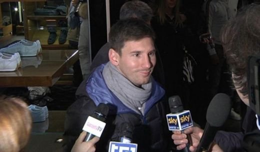 Momente incredibile traite de Messi la Milano: un barbat GOL PUSCA a distrus super prezentarea D&G! Cum a reactionat Balonul de Aur: VIDEO_3