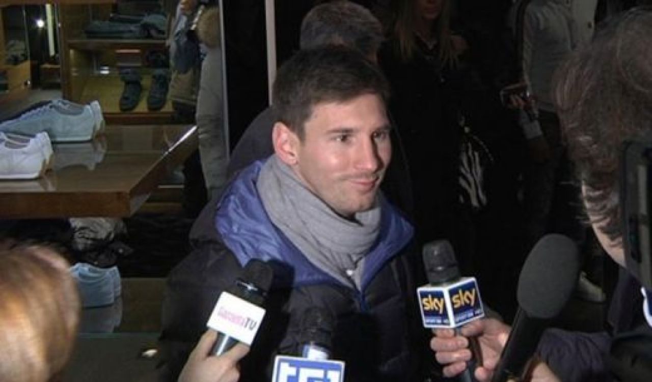 Momente incredibile traite de Messi la Milano: un barbat GOL PUSCA a distrus super prezentarea D&G! Cum a reactionat Balonul de Aur: VIDEO_3