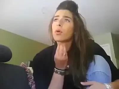 Nu te-ai astepta niciodata sa faca asa ceva: o tanara a RUPT Facebook-ul cu talentul ei! Clipul care a facut MII de like-uri in cateva ore: