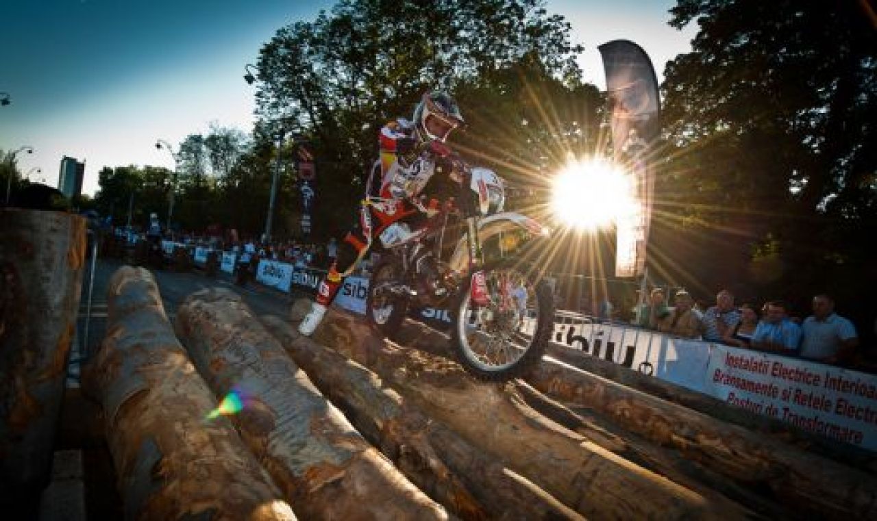 Raliul enduro de la Sibiu, mai dificil ca niciodata! S-au adus 150 de tone de piatra si busteni pentru cazaturi spectaculoase! Cate obstacole noi au fost pregatite:_2