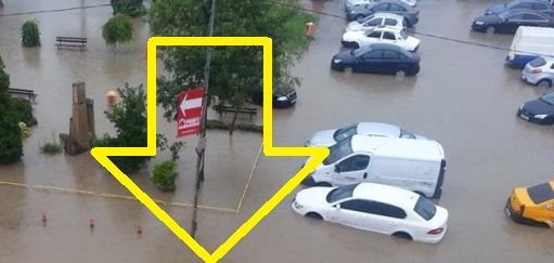 Romania SUB ape! Imaginea care spune totul despre un oras mare! Aparitie neobisnuita pe strada! FOTO