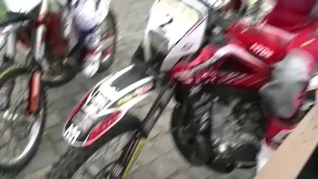 Mai putin de 24h pana la startul show-ului urban de la cel mai dificil raliu hard enduro din lume!