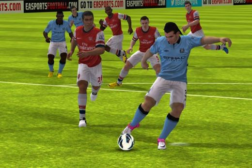 Cum a reusit asta?! Faza SECOLULUI la FIFA 13! Oamenii se intreaba pe ce taste a apasat ca sa-i iasa o asemenea executie! Golul nemaivazut pana acum in joc: VIDEO