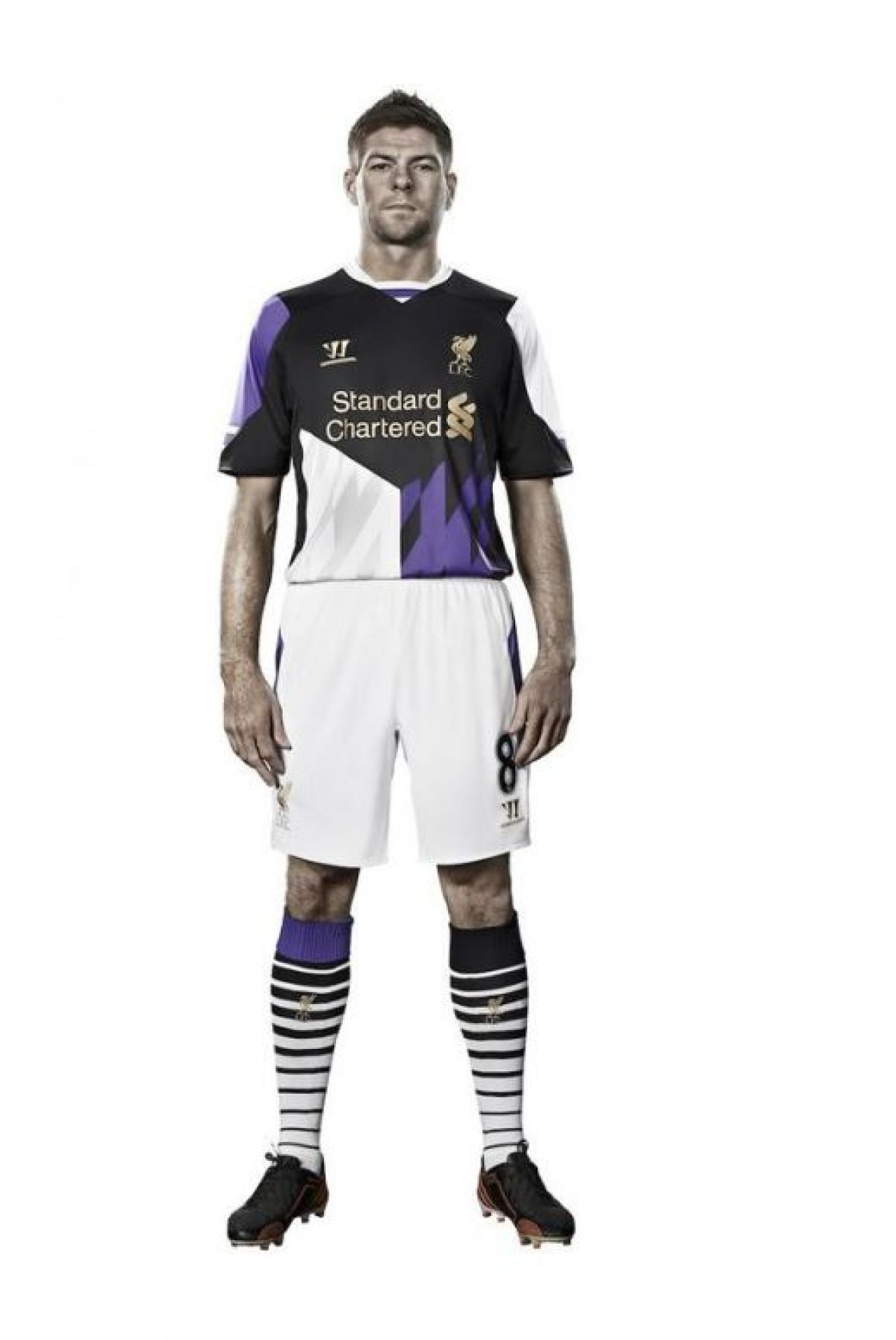 FOTO: Probabil cel mai urat echipament din istorie! Fanii lui Liverpool, ORIPILATI de noile echipamente ale echipei! Cum arata:_4