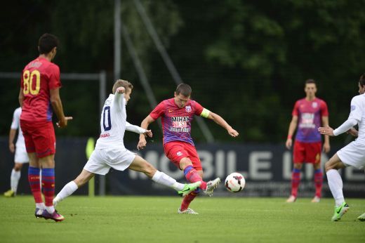 PiovacCari-i treaba? | Steaua 1-1 Sheffield! Pierdere grea pentru Reghe: Tatarusanu, Szukala si Adi Popa s-au accidentat! Piovaccari, scos dupa 30 de minute:_2