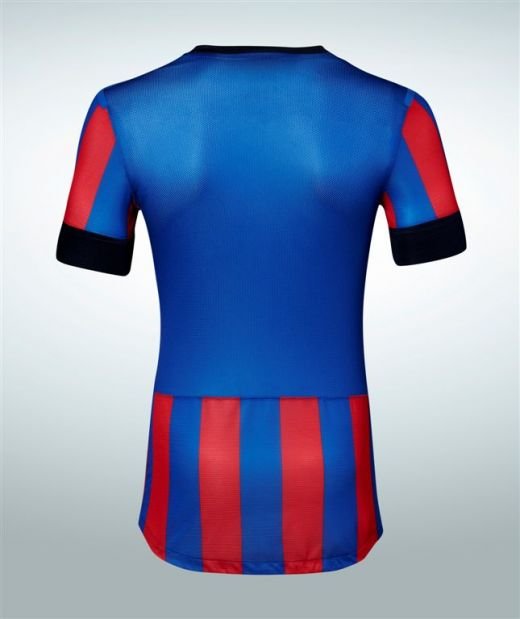 FOTO OFICIAL! Primele imagini cu noul echipament al Stelei! Cum se imbraca Steaua pentru titlul 25!_5