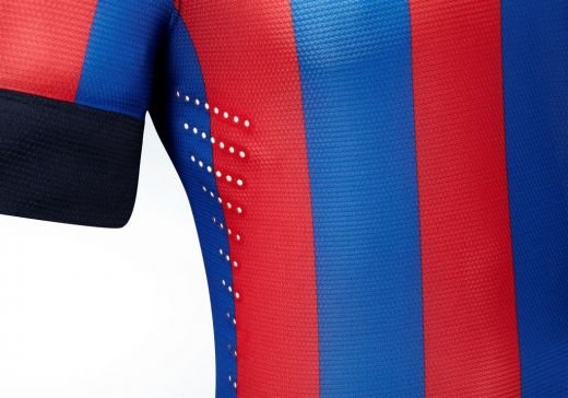 FOTO OFICIAL! Primele imagini cu noul echipament al Stelei! Cum se imbraca Steaua pentru titlul 25!_7