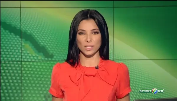 Simion se pregateste sa il BOMBARDEZE pe omul lui Mayweather! Vezi cum s-a antrenat in sala lui MoneyMay! VIDEO