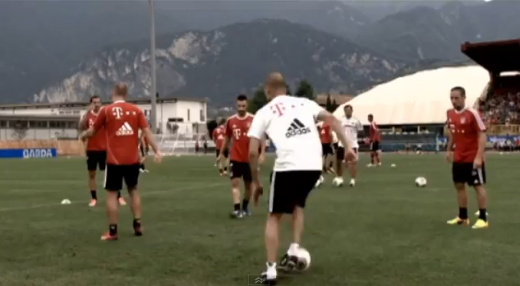 VIDEO Guardiola a mutat TIKI TAKA in Germania! Visul suprem: Bayern, cea mai TARE echipa din ISTORIE! Cum isi antreneaza vedetele: