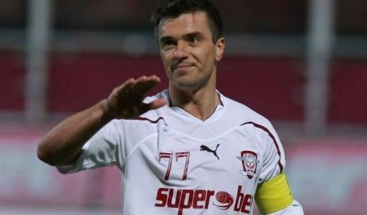 Moment EMOTIONANT dupa baraj: Am facut doar 5 antrenamente! Sa nu rezist eu dupa 20 de ani de fotbal? Ei merg cu MAIMUTARELI la TAS! Pancu nu are liniste: