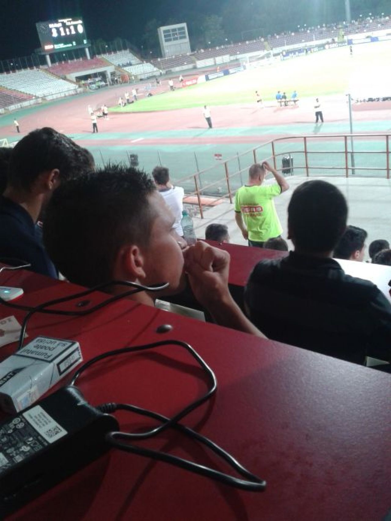 5 imagini care spun TOTUL despre BARAJUL de 2 milioane! Ce s-a intamplat pe stadion, cand toata lumea se uita in alta parte FOTO_3