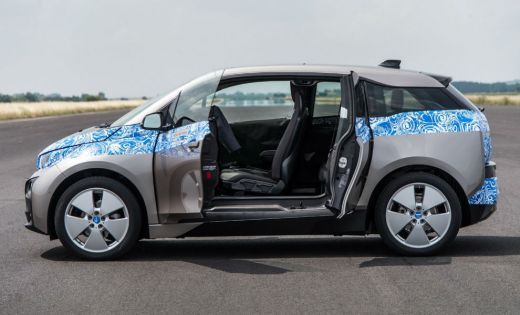 BMW lanseaza un model care te face sa uiti tot ce stiai despre producatorul german! Model mic, motor economic, pret accesibil! Cum arata noul i3:_3