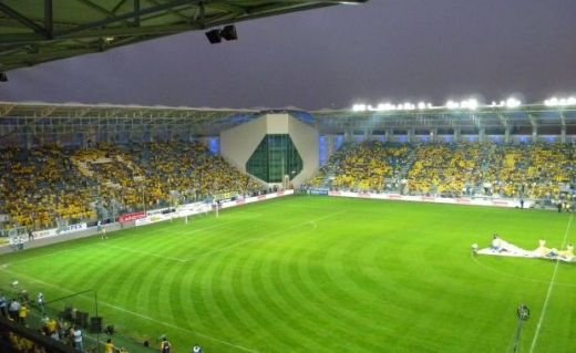 Cu cine joaca azi Petrolul in Europa League: Avem de toate in lot: marinari, dulgheri, vanzatori, electricieni :)