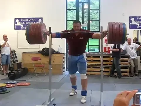 Exercitiul IN-CRE-DI-BIL cu care un rus a innebunit internetul! Nu incerca NICIODATA asa ceva! VIDEO: