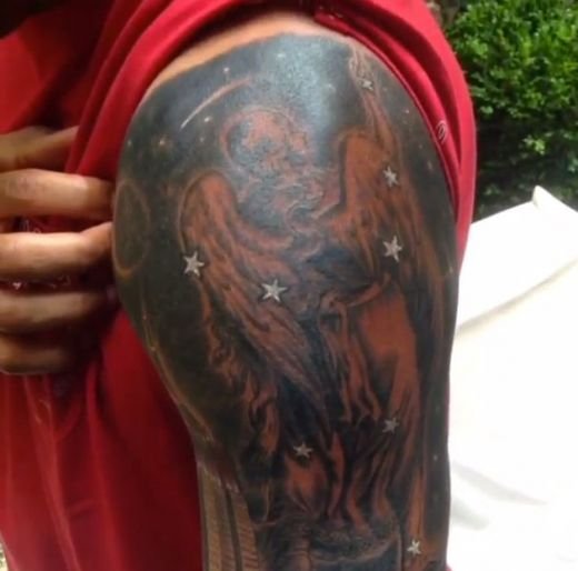 Nimeni nu se astepta la un asemenea GEST de la el! Un fost STAR de la Barca si Arsenal s-a umplut de tatuaje! Ce si-a desenat LEGENDA din fotbal:_5
