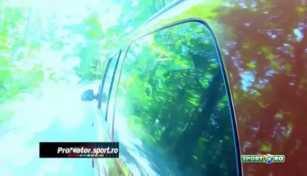 Basescu a facut show pe Dacia! Vezi test drive-ul presedintelui la PRO Motor