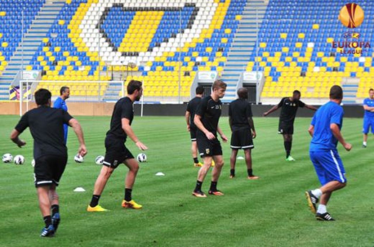 LIVE BLOG Romania 4x4 | Echipele romanesti, neinvinse in Europa! Pandurii si Petrolul raman cu regrete dupa egalurile cu Hapoel si Vitesse, Astra e aproape sigur in play-off_6