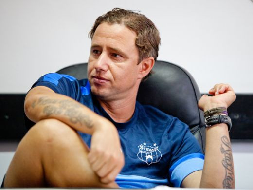 Reghecampf il linisteste pe Piturca: Nu vreau sa ii iau locul la echipa nationala! Pe cine a ironizat inainte de returul cu Dinamo Tbilisi: