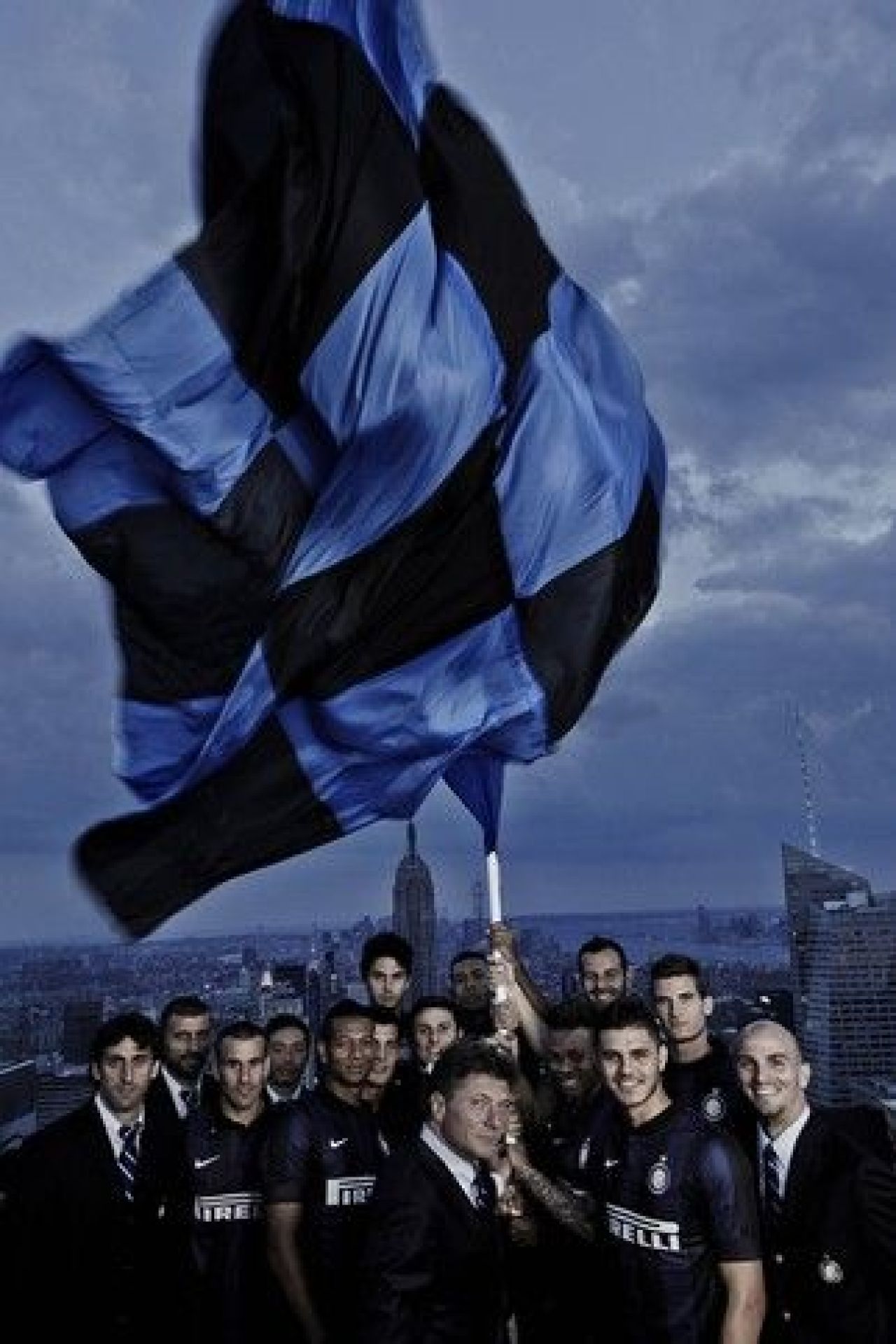 FOTO Chivu a lipsit de la un moment UNIC pentru Inter! Omul care nu isi schimba infatisarea a implinit 40 de ani! Ce cadou i-a facut Inter!_3