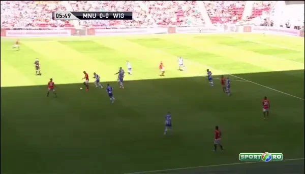 Manchester United e SUPERCAMPIOANA Angliei! Moyes castiga primul trofeu la debut: Man United 2-0 Wigan! Van Persie, erou din nou! VIDEO: