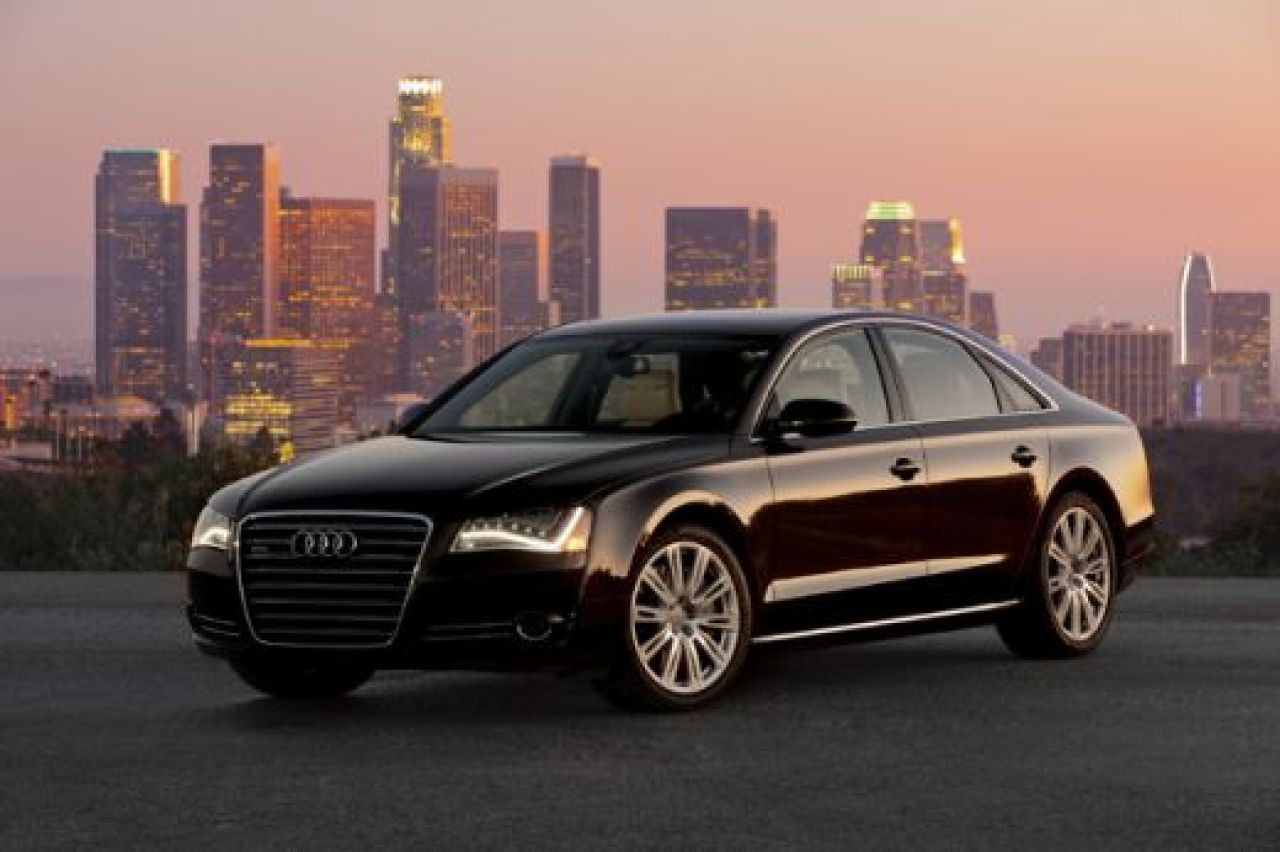 FOTO Noul Audi A8 e gata de lansare! Ce schimbari au facut nemtii la limuzina de lux care a cucerit Europa:_6