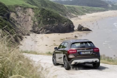 Primele imagini cu noul Mercedes, modelul anului pentru nemti. 99% cu motorizare Dacia de 1.5 litri_2