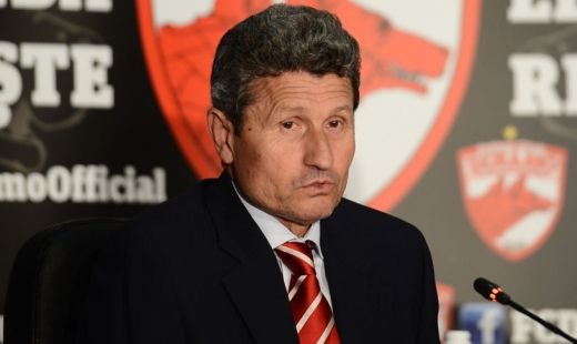 Multescu cere TRANSFERURI dupa 1-1 cu Corona Brasov: "Ratam cu seninatate, e greu sa joci cu atatia tineri in echipa" Ce a spus la finalul meciului: