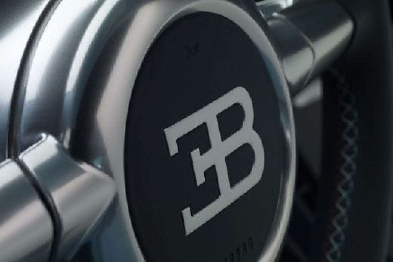 FOTO Un nou Bugatti Veyron face RAVAGII in buzunarele miliardarilor! Francezii au dedicat modelul unui pilot LEGENDAR! Cum arata:_6