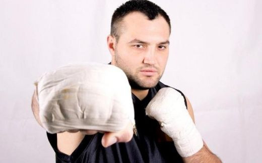 Omul care i-a grabit retragerea lui Tyson vine sa dea cu pumnul in Romania! Gala Ciocan vs Larsen este VINERI de la 23:00 pe ProTV