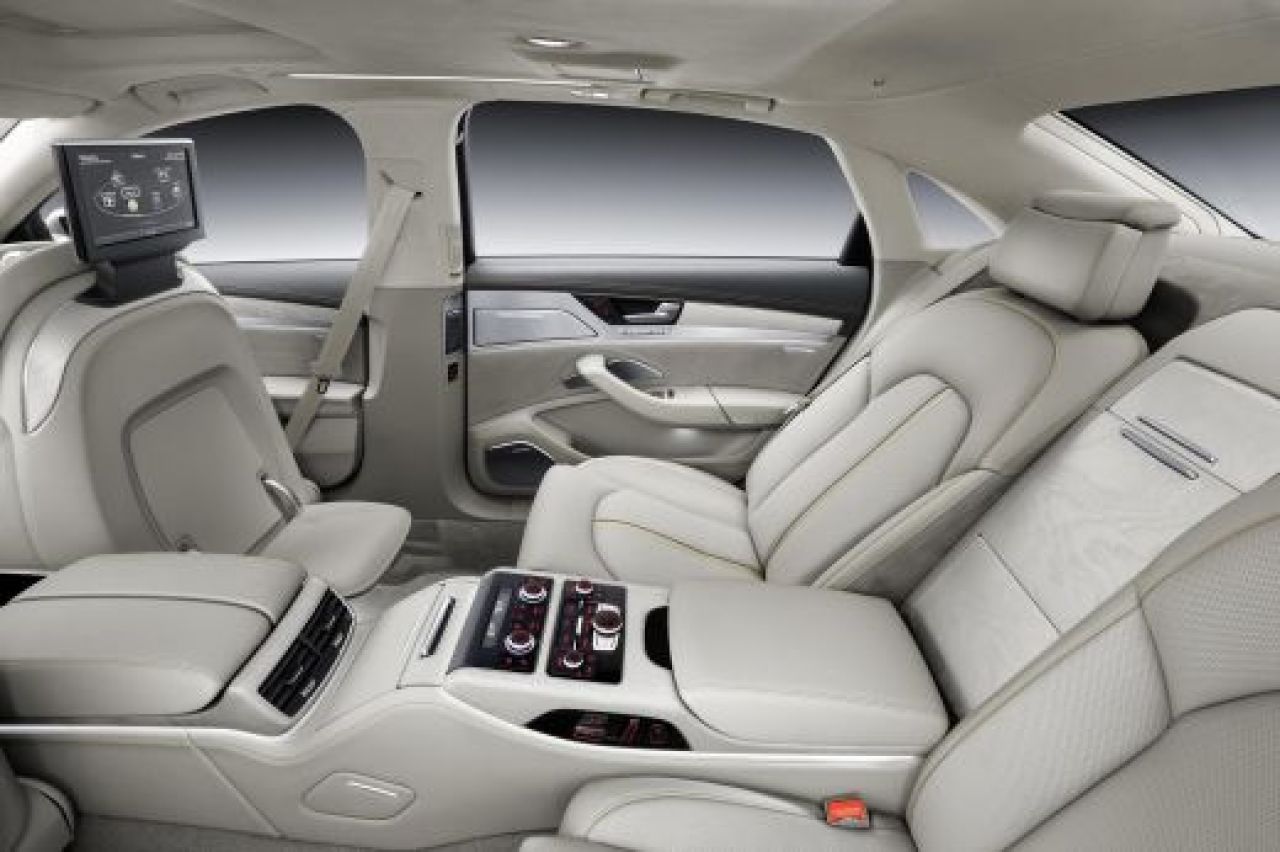 FOTO S-a lansat in urma cu cateva momente! Asa arata limuzina revolutionara de la Audi! Ce noutati aduce:_3