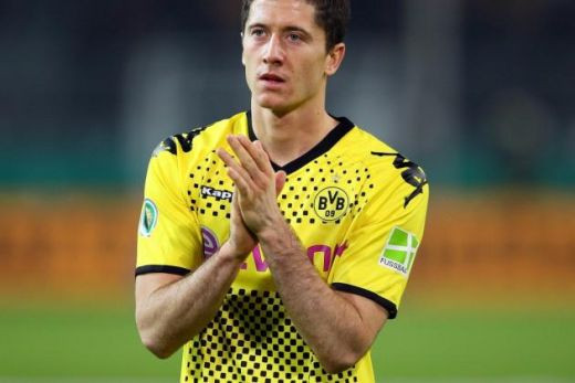 BANII l-au convins! Dortmund le-a spus NU lui Bayern, Real si City in cazul lui Lewandowski! Cat castiga ACUM super atacantul lui Klopp: