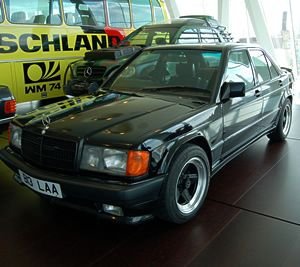 Povestea primului Rolls Royce Phantom 'tunat' de tigani! Colectia impresionanta de masini The Beatles:_3