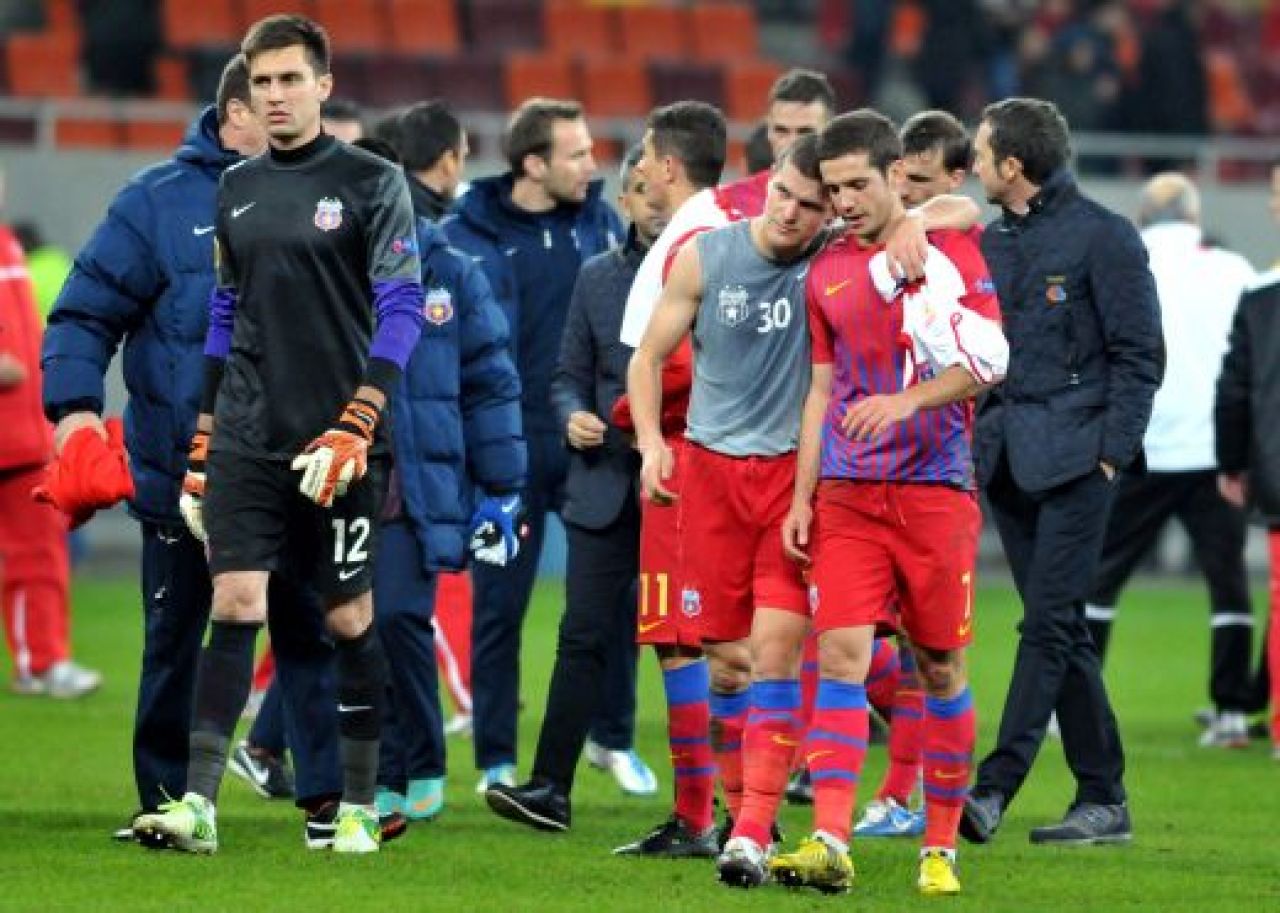 CALIFICARE! Steaua, a 7-a oara in grupele Ligii Campionilor! Stanciu si Piovaccari au marcat intr-un inceput PERFECT de meci! Legia 2-2 Steaua! Toate fazele meciului:_2