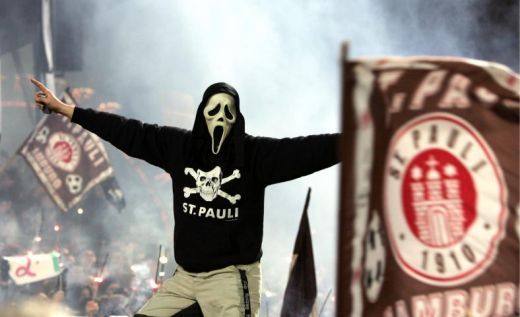 Insula PIRATILOR din fotbal! Cea mai NEBUNA echipa din Europa: sex, droguri & rock'n'roll!_1
