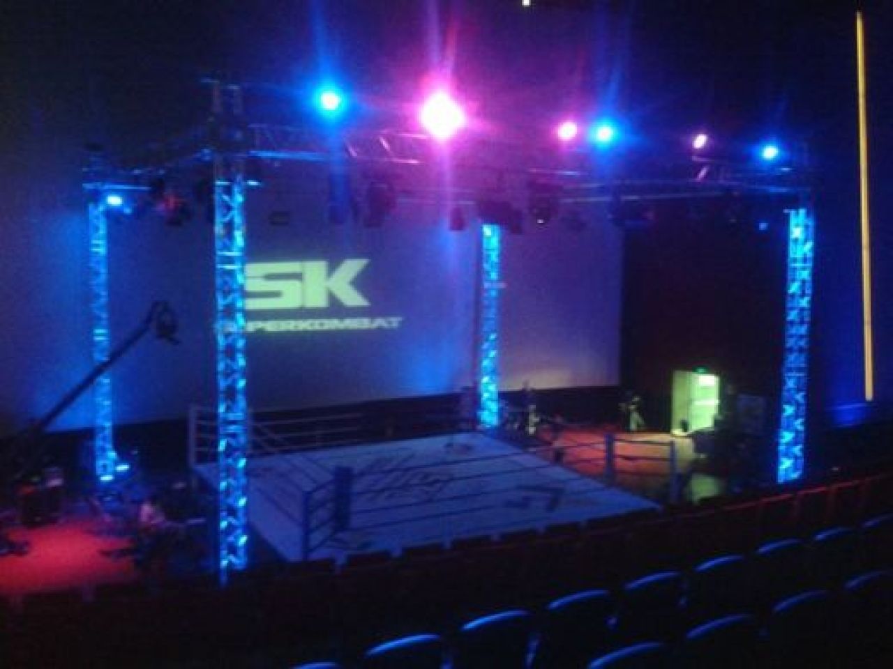 KO-ul serii! Ciprian Spetcu si-a pulverizat adversarul: VIDEO Mike Zambidis l-a invins in main event pe Harun Kina_1