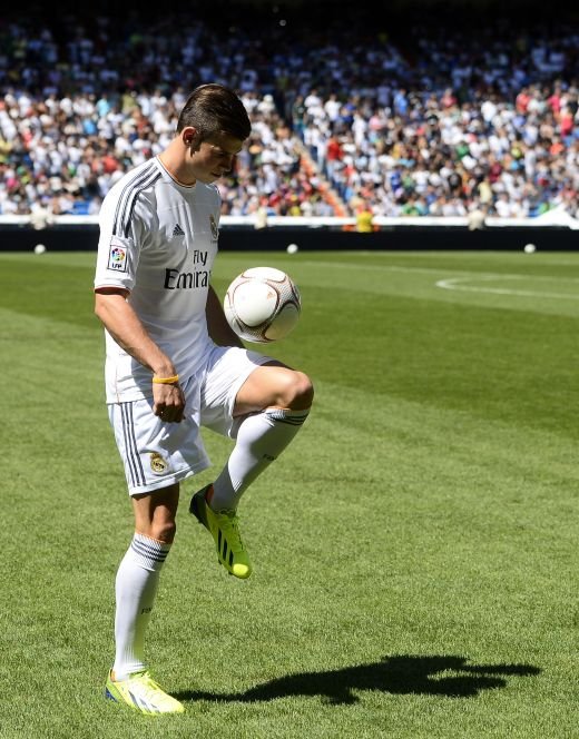 FOTO: Bale a fost prezentat astazi ca jucator al Realului! 