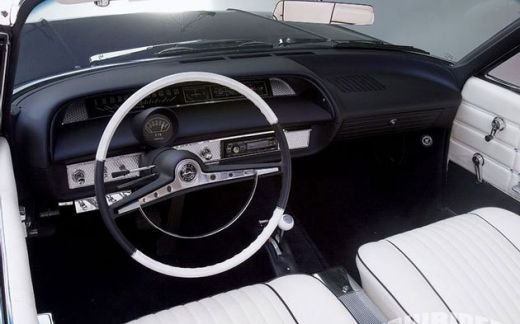 Kobe isi vine SUPER masina primita cadou de la sotia sa! Cat cere pentru un Chevrolet Impala din 1963? SUPER FOTO