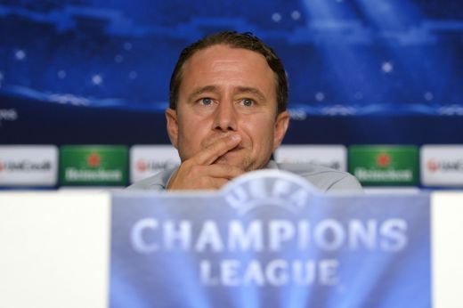 Reghe se teme de accidentarea lui Tanase: Ar fi foarte grav sa nu joace cu Schalke! Antrenorul Stelei critica tactica la meciul cu Turcia: Noi nu stim sa facem asta!