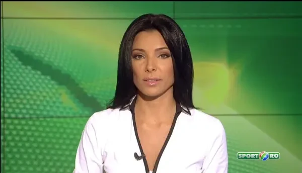 Mourinho si-a trimis SPIONUL la meciul Stelei cu Navodari! Omul s-a plictisit de moarte si a vrut sa plece la pauza: "Si antrenamentele sunt mai tari!" :)