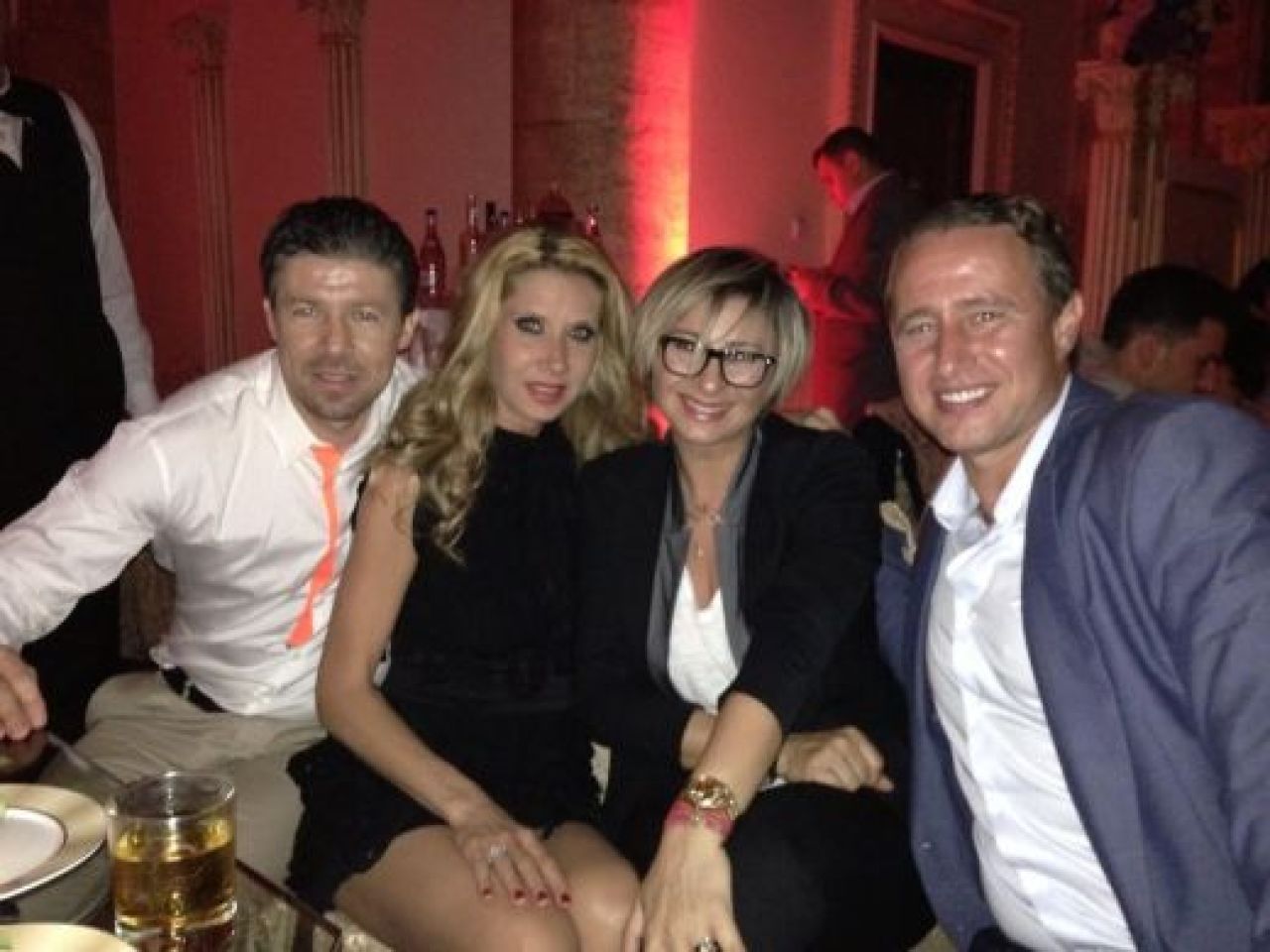 Reghe si Ana au facut show inainte de plecarea in Germania! Imagini de senzatie de la party :)_3