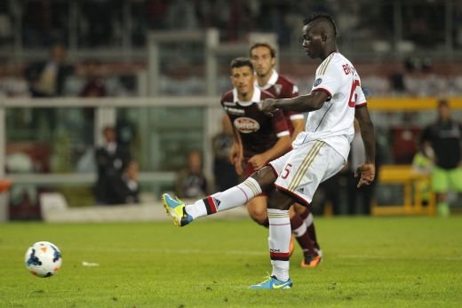 SUPER Mario, regele incoronat al penalty-urilor! Starul lui AC Milan nu a ratat NICIODATA o lovitura de la 11 metri! De cate ori a inscris pana acum: