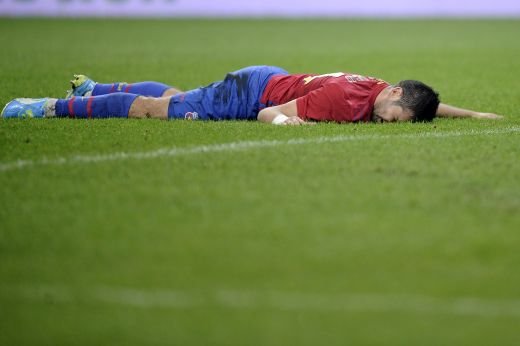 Rusescu, lasat inca o data in afara lotului! Fostul GOLEADOR al Stelei NU joaca nici cu Estoril!