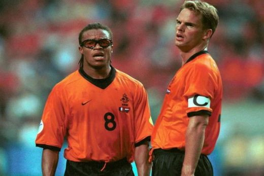A lipsit de la un meci pentru a merge la o petrecere PLAYBOY! Legendarul Edgar Davids a comis-o rau in Anglia! Ce decizie a luat clubul:
