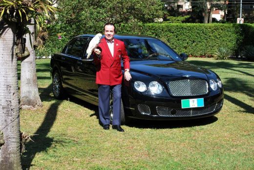 Gest INCREDIBIL: si-a ingropat masina de 200.000 de euro in curte! Motivul pentru care a recurs la asa ceva! FOTO:_4