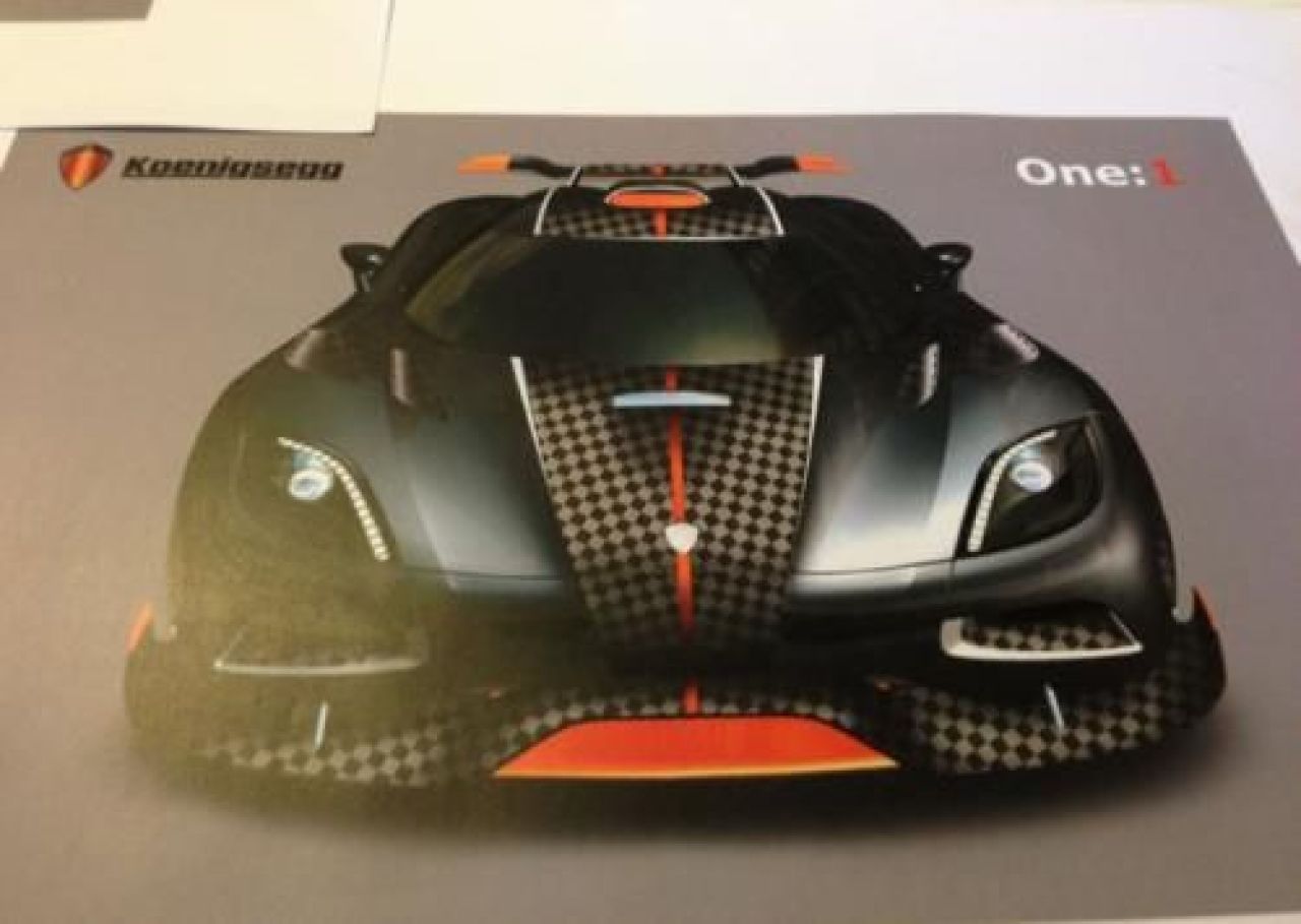 Se lanseaza cea mai RAPIDA masina din lume: 450 km/h! Bugatti Veyron, depasit! Cifre ametitoare pentru o masina din Suedia!_1